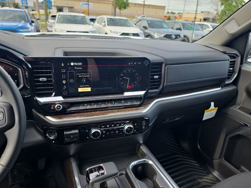 Used 2026 GMC Sierra 1500 Elevation RWD image 8