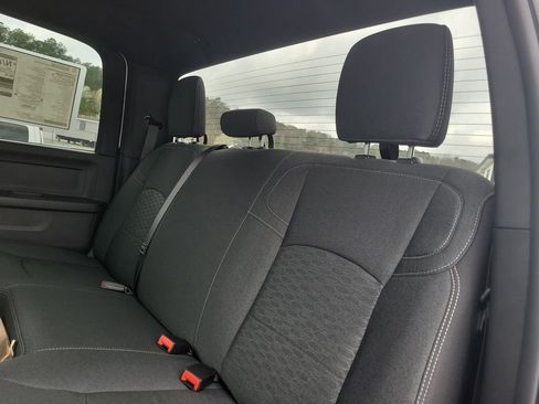 New 2025 RAM 5500 Tradesman AWD/4WD image 32
