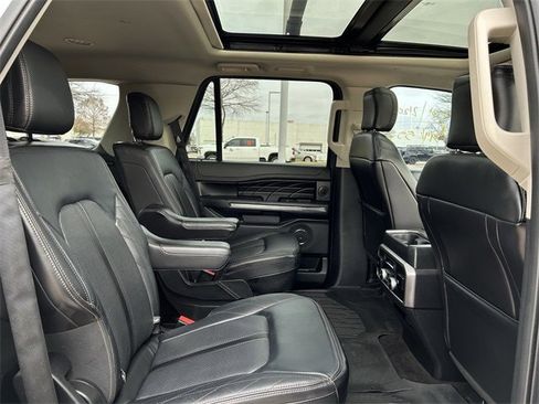 Used 2020 Ford Expedition Platinum image 36