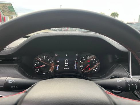 Used 2024 Jeep Compass Trailhawk AWD/4WD image 17