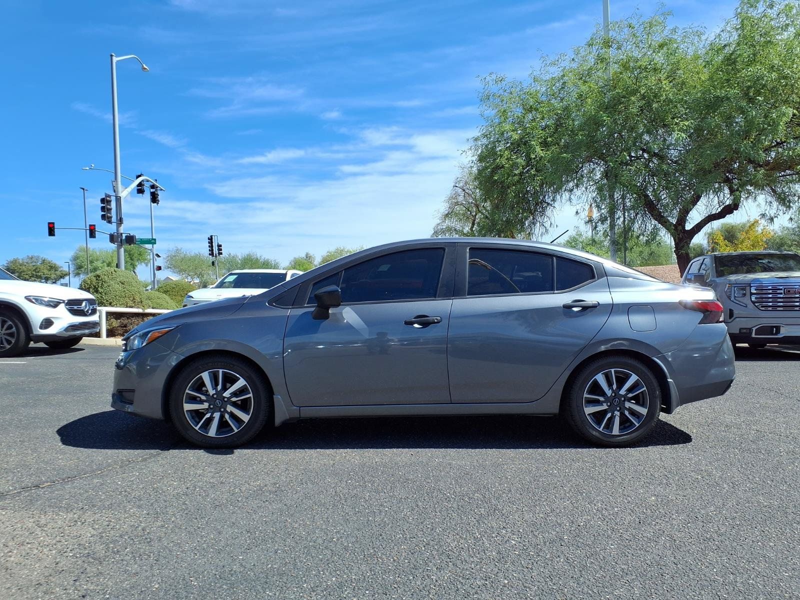 Used 2023 Nissan Versa S w/ S Plus Package FWD image 8