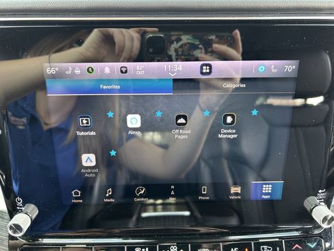 Used 2022 Jeep Wagoneer Series III w/ Premium Group I image 30