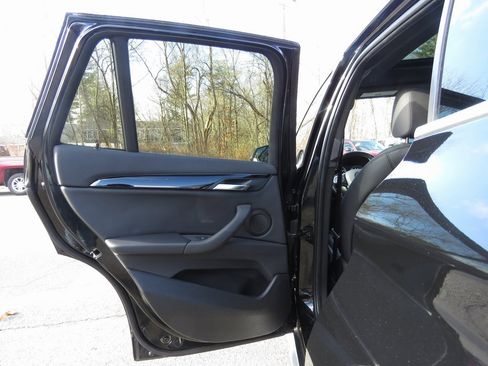 Used 2018 BMW X1 sDrive28i w/ Convenience Package image 19