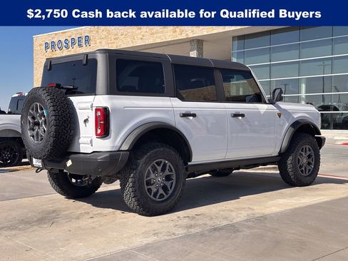 New 2025 Ford Bronco Badlands image 47