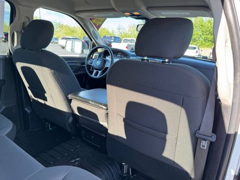 Used 2023 RAM 1500 Classic SLT w/ Electronics Group AWD/4WD image 28