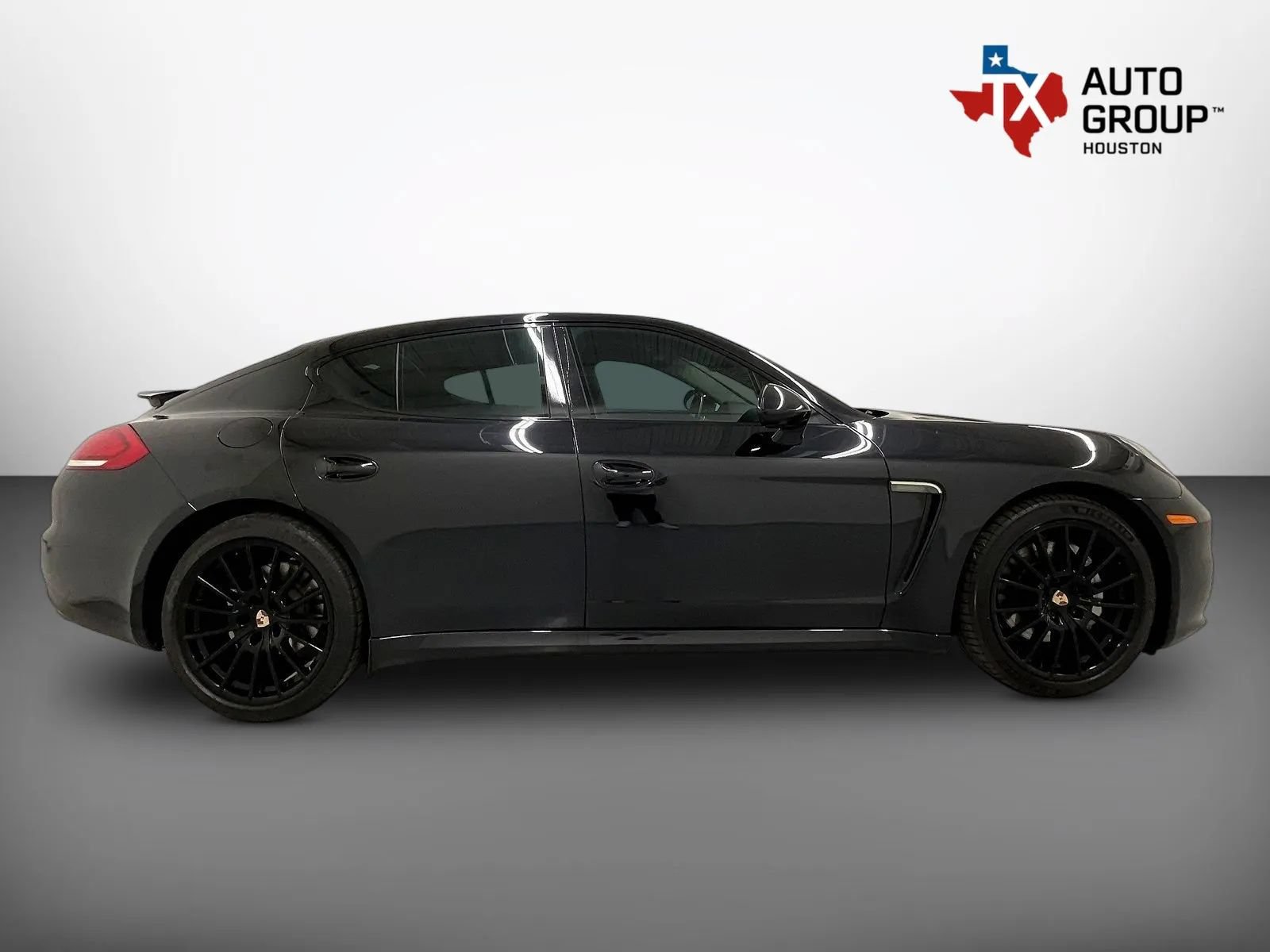 Used 2015 Porsche Panamera 4S AWD/4WD image 8