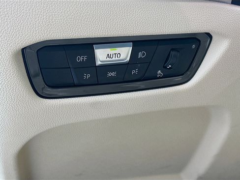 Used 2024 BMW i4 eDrive35 w/ Premium Package RWD image 17