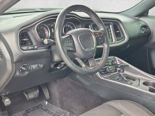 Used 2017 Dodge Challenger SXT RWD image 10