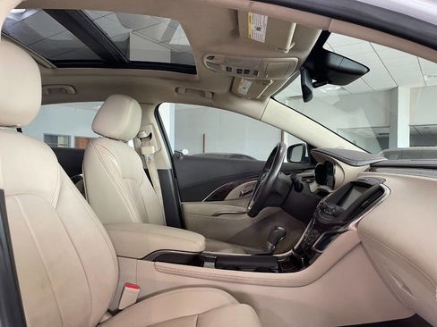 Used 2015 Buick LaCrosse Premium image 28