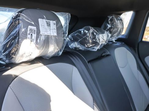 New 2026 Volkswagen Tiguan SE R-Line image 39