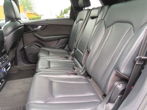 Used 2019 Audi Q7 3.0T Prestige AWD/4WD image 34