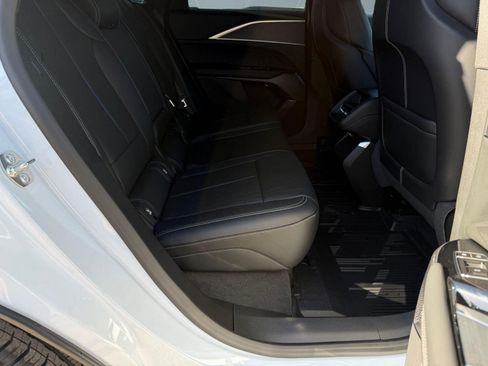 New 2026 Cadillac Lyriq Sport w/ LPO, Floor Liner Package image 31