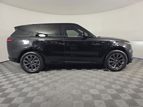 Used 2023 Land Rover Range Rover Sport SE Dynamic image 6
