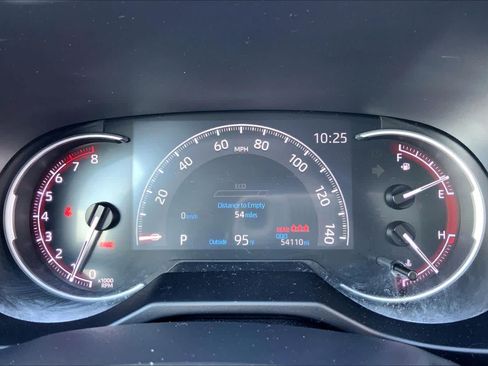 Used 2024 Toyota RAV4 XLE FWD image 25