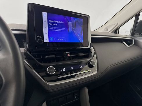 Certified 2025 Toyota Corolla Cross LE w/ Moonroof Package AWD/4WD image 17