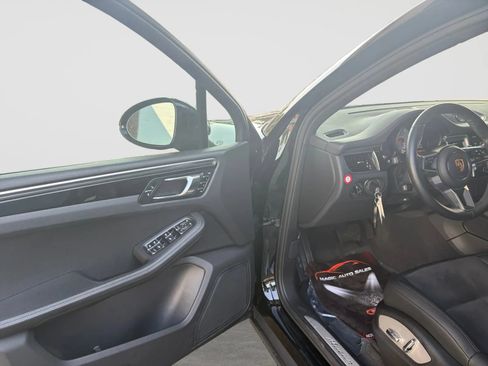 Used 2018 Porsche Macan S AWD/4WD image 11