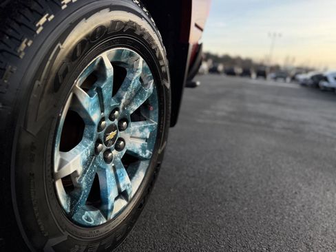 Used 2016 Chevrolet Colorado LT image 10