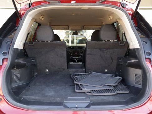 Used 2020 Nissan Rogue S image 23