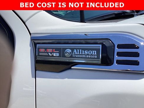 New 2025 GMC Sierra 3500 Pro w/ Convenience Package AWD/4WD image 9