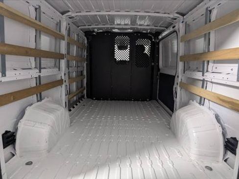 Used 2025 RAM ProMaster 2500 w/ U-Haul Equipment Group FWD image 16