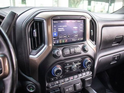 Used 2023 Chevrolet Silverado 2500 High Country image 16