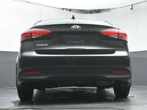 Used 2017 Kia Forte LX FWD image 34
