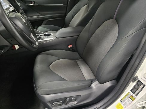 Used 2024 Toyota Camry LE image 20