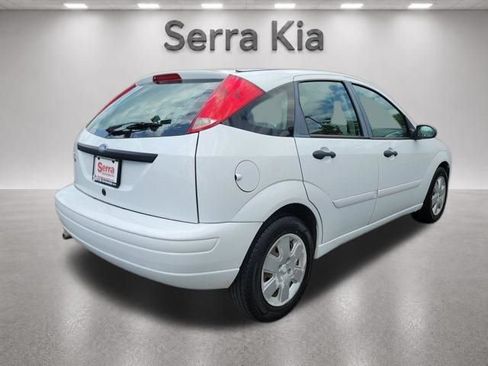 Used 2007 Ford Focus SE FWD image 6