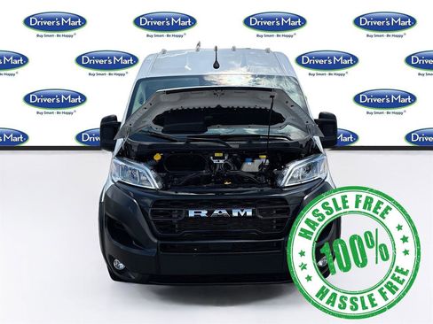 Used 2025 RAM ProMaster 2500 w/ Convenience Group FWD image 2