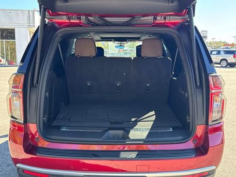Certified 2024 Chevrolet Suburban High Country w/ Advanced Technology Package image 13