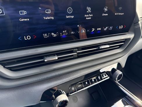 New 2026 Chevrolet Silverado EV LT w/ Premium Package AWD/4WD image 31