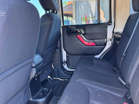 Used 2013 Jeep Wrangler Unlimited Sahara w/ Trailer Tow Group AWD/4WD image 11
