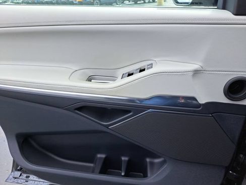 New 2026 Lincoln Navigator L Premier AWD/4WD image 42
