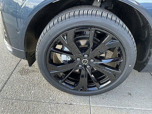 New 2026 Volvo XC60 B5 Ultra w/ Climate Package AWD/4WD image 12