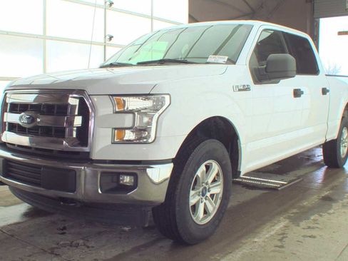 Used 2017 Ford F150 XLT image 2
