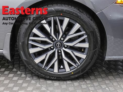 Used 2023 Nissan Altima 2.5 SV w/ SV Premium Package FWD image 31