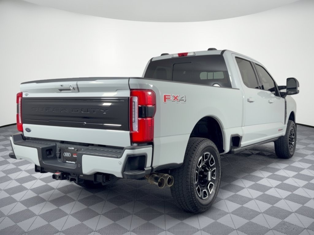 Used 2025 Ford F250 Platinum AWD/4WD image 9