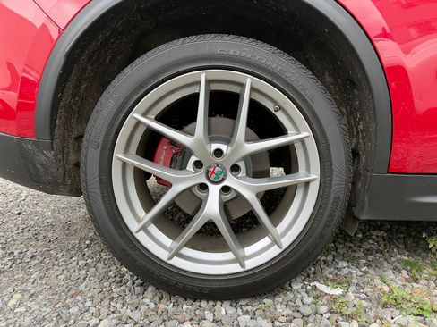 Used 2018 Alfa Romeo Stelvio Ti image 11