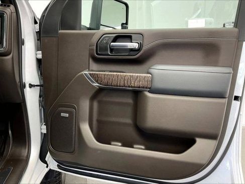 Used 2023 GMC Sierra 2500 Denali w/ Denali Ultimate Package image 26