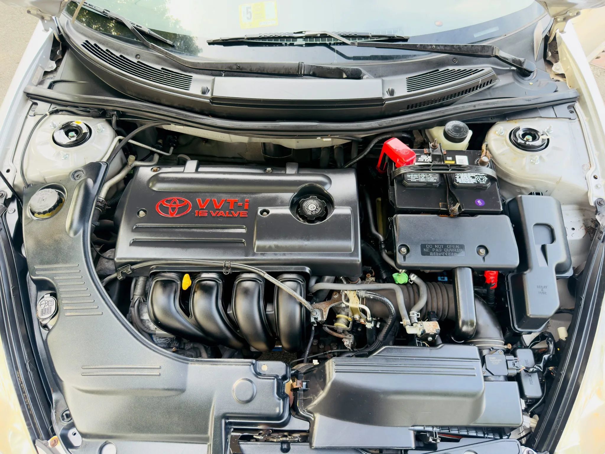 Used 2000 Toyota Celica GT FWD image 17