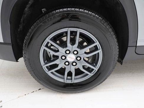 Used 2025 GMC Acadia Elevation image 10