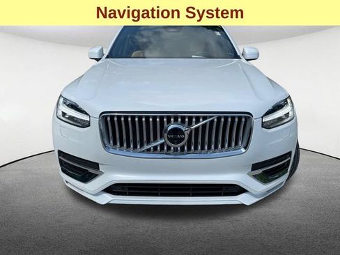 Used 2025 Volvo XC90 B5 Ultra w/ Protection Package Premier AWD/4WD image 4