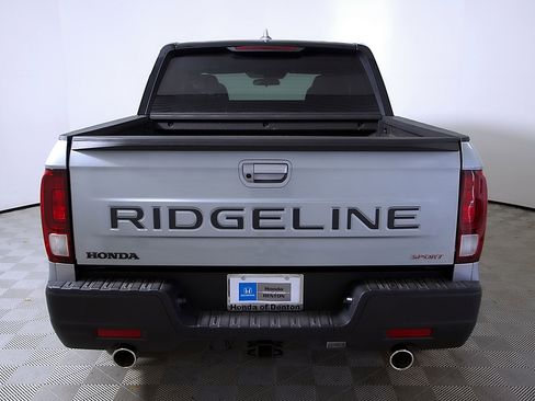 Used 2025 Honda Ridgeline Sport+ image 8