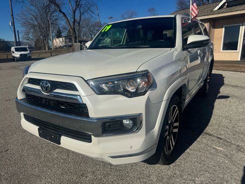Used 2019 Toyota 4Runner Limited image 8
