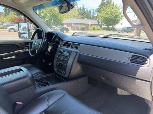 Used 2012 Chevrolet Silverado 2500 LTZ w/ LTZ Plus Package AWD/4WD image 17