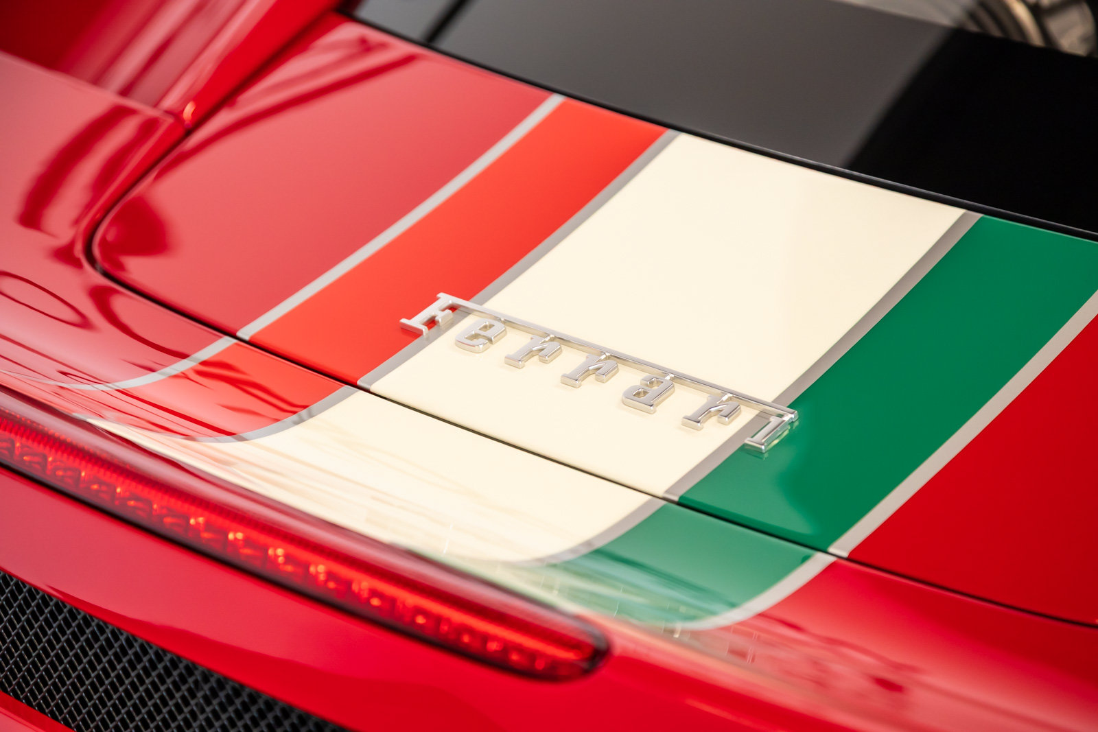 Used 2015 Ferrari 458 Speciale Coupe RWD image 29