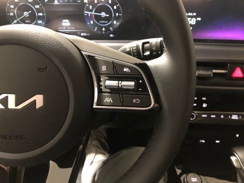 New 2026 Kia Seltos EX image 24