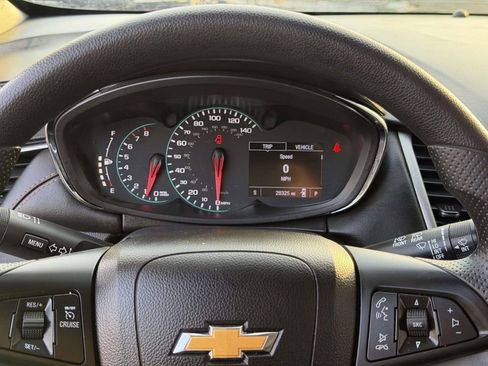 Used 2021 Chevrolet Trax LS w/ Tint and Cruise Package image 31