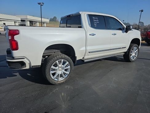 Used 2022 Chevrolet Silverado 1500 High Country image 7