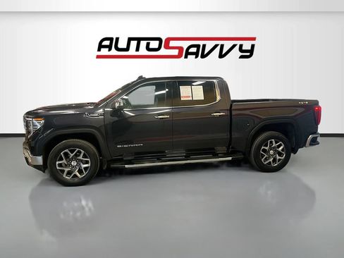 Used 2023 GMC Sierra 1500 SLT w/ SLT Premium Package AWD/4WD image 4